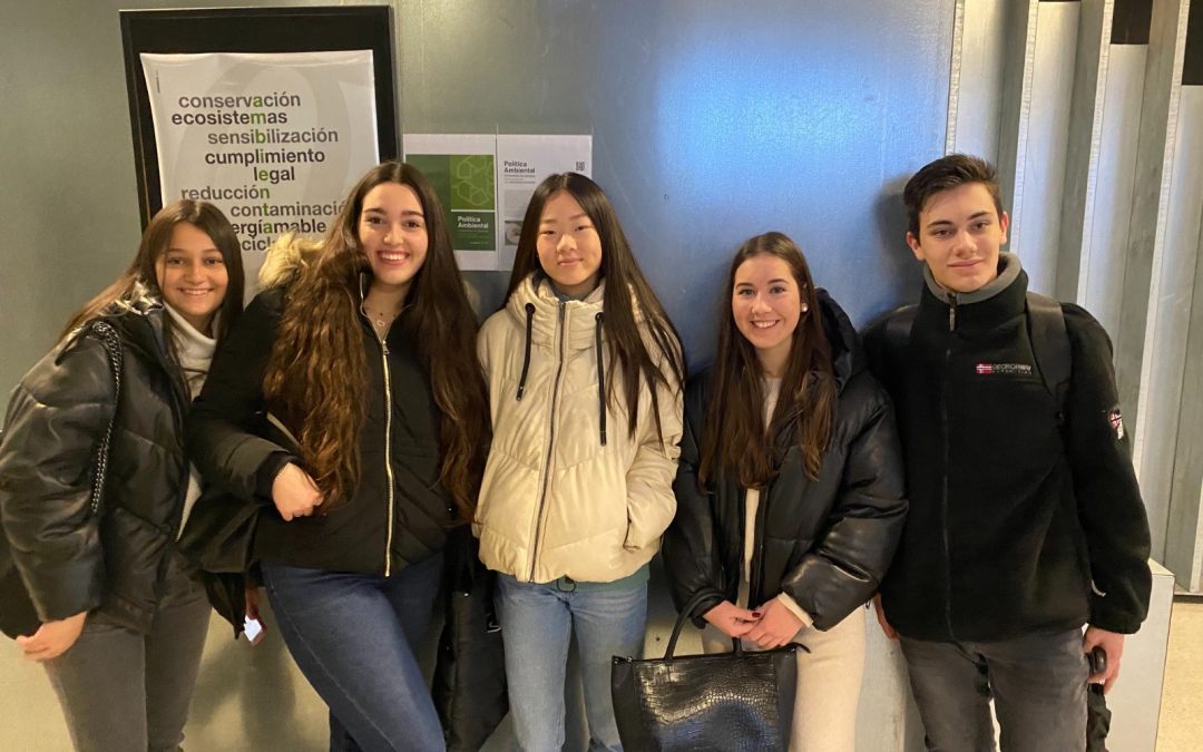 Nuestros alumnos de Bachillerato participan en el PROYECTO PIIISA, un proyecto organizado por la Delegación de Educación, la UGR y el CSIC.