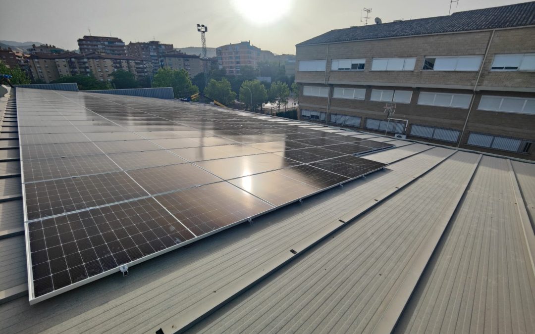 Mejora de centro. Instalación placas solares